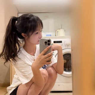 蘿莉學生妹18-22歲 貧乳妹/童顔巨乳